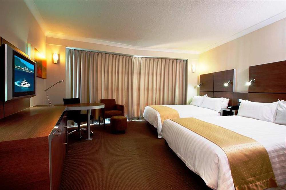 Days Inn By Wyndham Greenfield Ruang foto